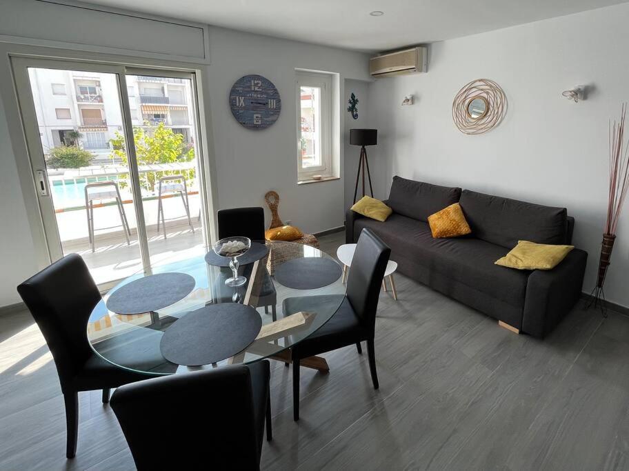 Le Canola Empuriabrava Port - 45M2 - Vue Piscine - Plage Centrale 500M- Parking Prive Gratuit Esterno foto