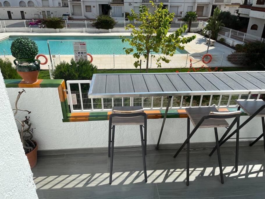 Le Canola Empuriabrava Port - 45M2 - Vue Piscine - Plage Centrale 500M- Parking Prive Gratuit Esterno foto